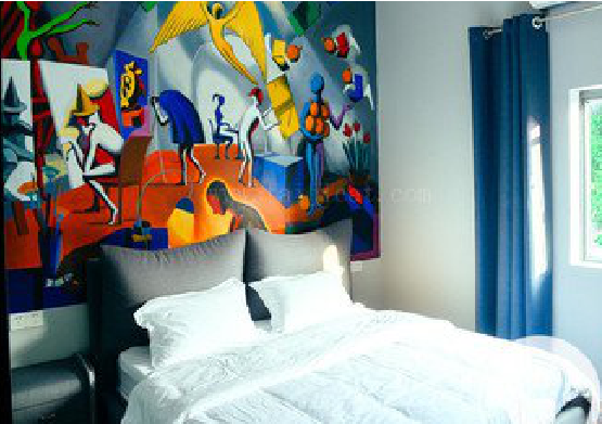 金湖对于酒店的墙体彩绘而言更注重哪些方面？